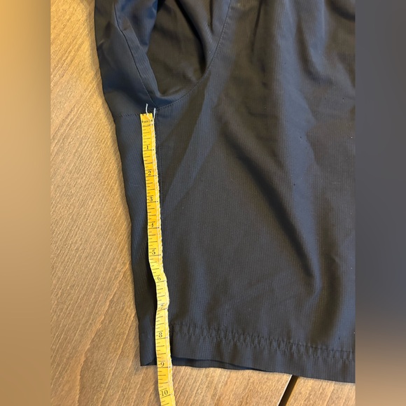 Men’s Athletic Shorts w/pockets UA size L. and Adidas size M. Both 9 in inseam. - Picture 8 of 8